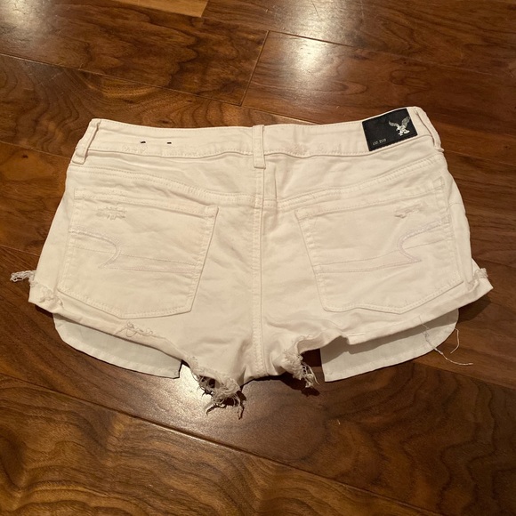 Shorts - Picture 3 of 3